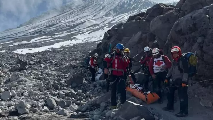 Cae mujer en glaciar del Pico de Orizaba y desaparecen alpinistas; esto se sabe
