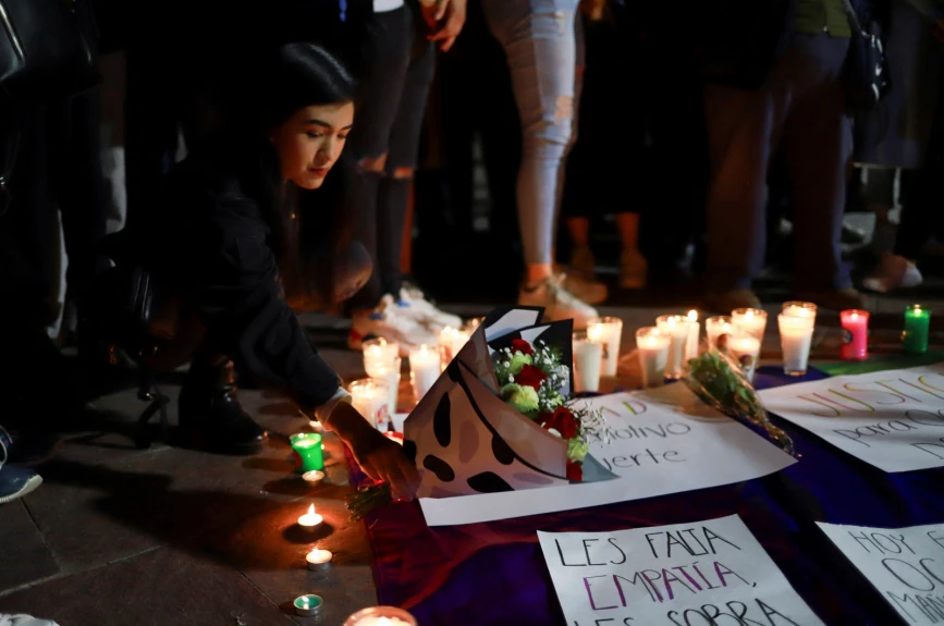 Meses atrás, Ociel Baena había solicitado protección gubernamental debido a los constantes ataques que recibía y las amenazas de muerte en su contra.