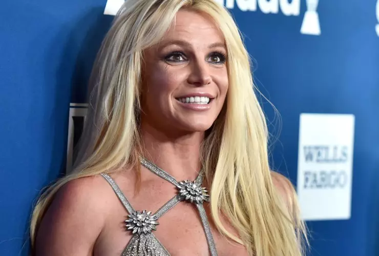 Britney Spears es golpeada por guardaespaldas de jugador de la NBA, Victor Wembanyama