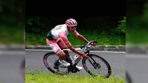 Isaac del Toro en Giro de Italia 2025 Fecha y hora de etapas 19, 20 y 21.jpg