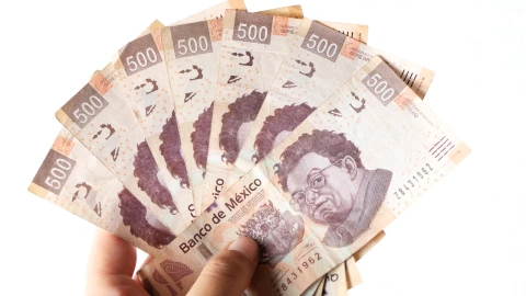 SAT: El máximo de efectivo que puedes tener en tu casa y usar en tus compras