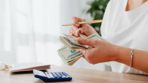 Los signos del zodiaco que mejor gestionan el dinero