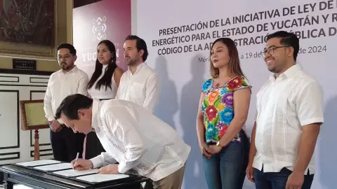 Presenta Joaquín Díaz Mena la iniciativa Ley de Bienestar Energético