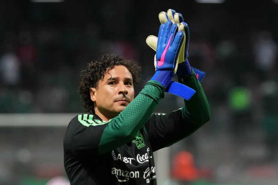 Memo ochoa.jpg