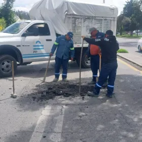 Reparación fugas de agua Edomex: Baches, socavones, hundimientos en CDMX HOY 26 de octubre 2026