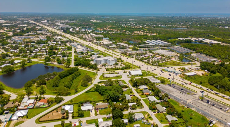 Vista aérea de la ciudad de Stuart, Florida