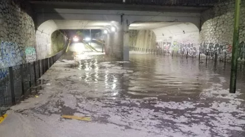 Inundaciones, caos y rescates por la tormenta de anoche en el AMG qué calles quedaron bajo el agua