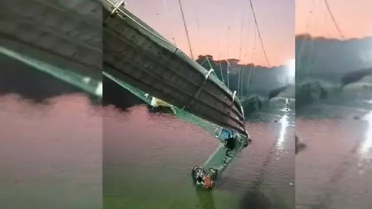 VIDEO: Colapsa puente colgante en India; hay muertos y desaparecidos