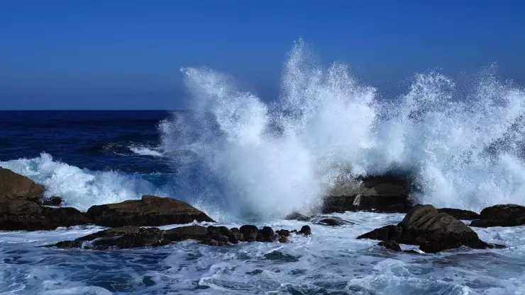 Mar de fondo_ Olas de gran tamaño.jpg