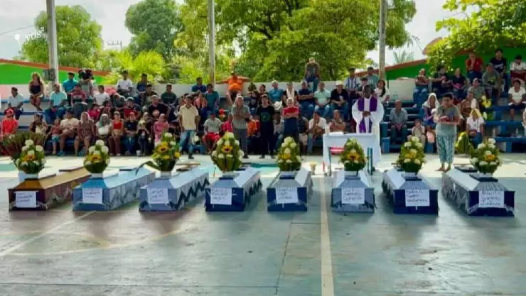 Homenaje a los comunitarios caídos en Ayutla, Guerrero