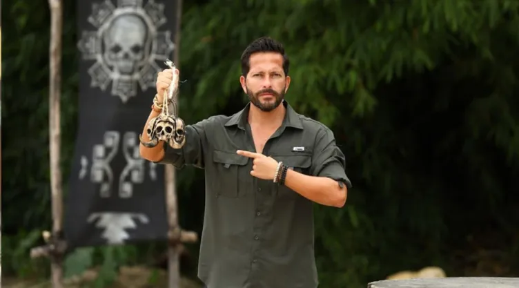 Survivor Heroes y Villanos anuncia su reality show Isla Calavera.