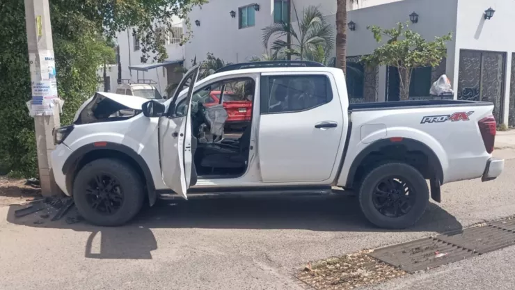Camioneta asegurada en Limita de Itaje