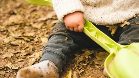 Bebé es enterrada viva por su mamá en Ghana