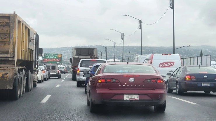 CAOS en el Periférico Ecológico hoy 26 de septiembre de 2024 por cierres