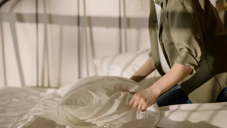 Truco viral para lavar y desinfectar las almohadas de viscoelástica