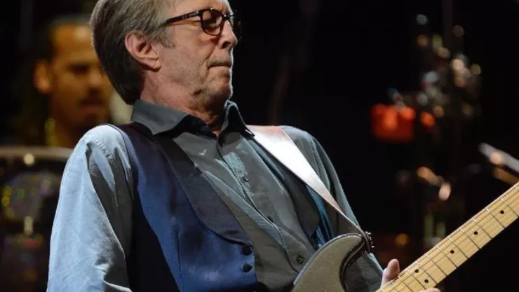 eric-clapton-certificado-vacunacion.jpg