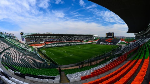 Nou Camp, Estadio de León