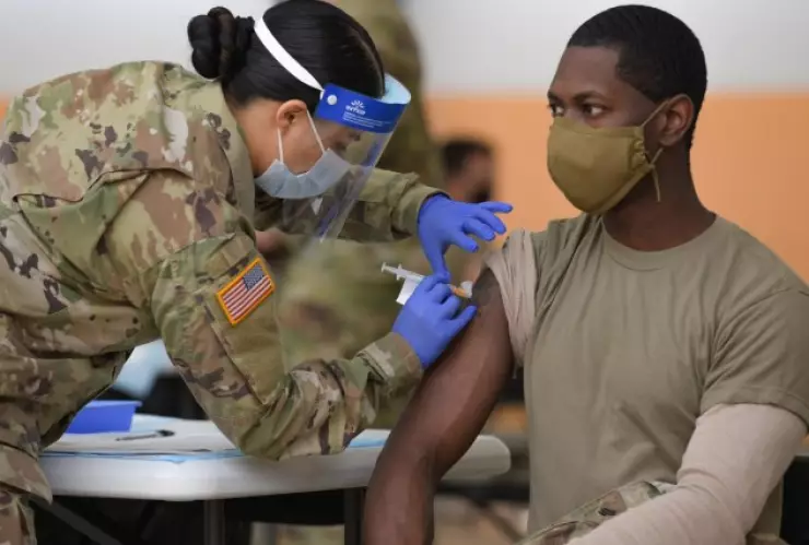 vacunación-soldados-eua-covid-19