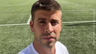 Pique selfie en la cancha.jpg