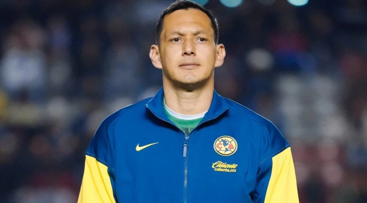 Guillermo Almada revela cómo se tomó Rodolfo Cota la noticia de ser suplente en Club América