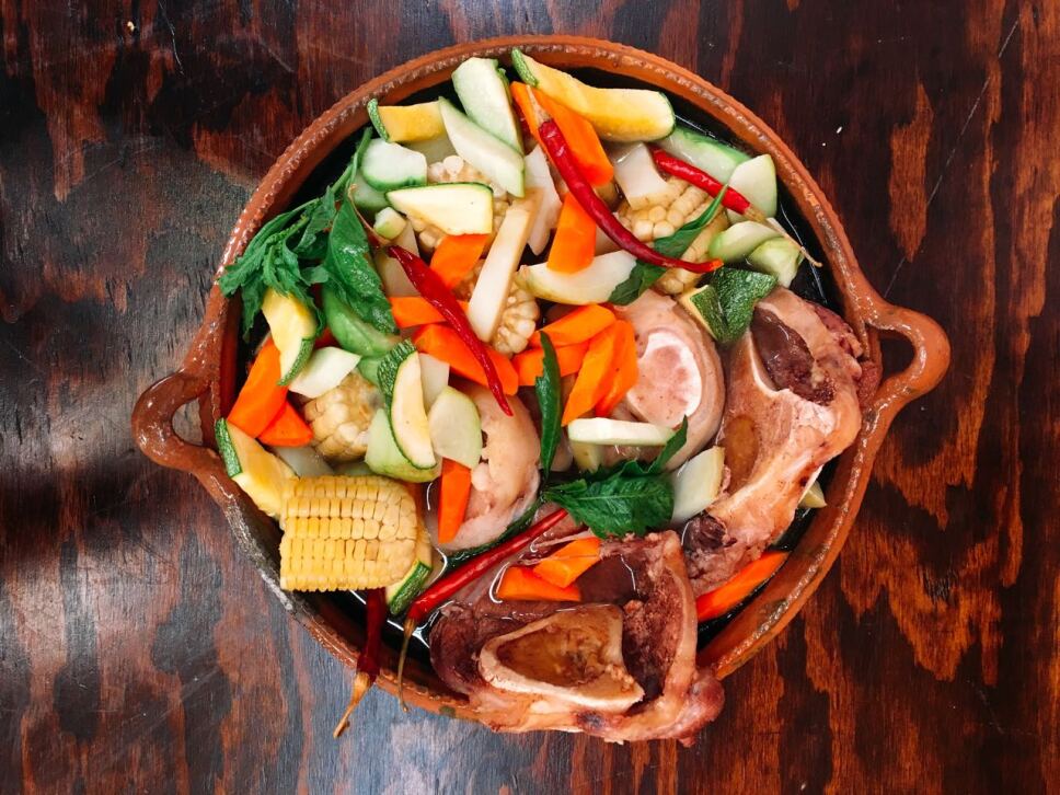 Puchero de res, cocineros mexicanos