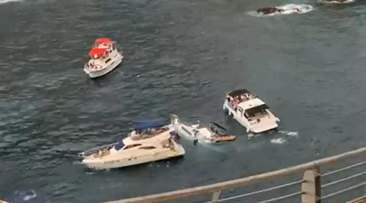yate-turistas-acapulco (1).jpg