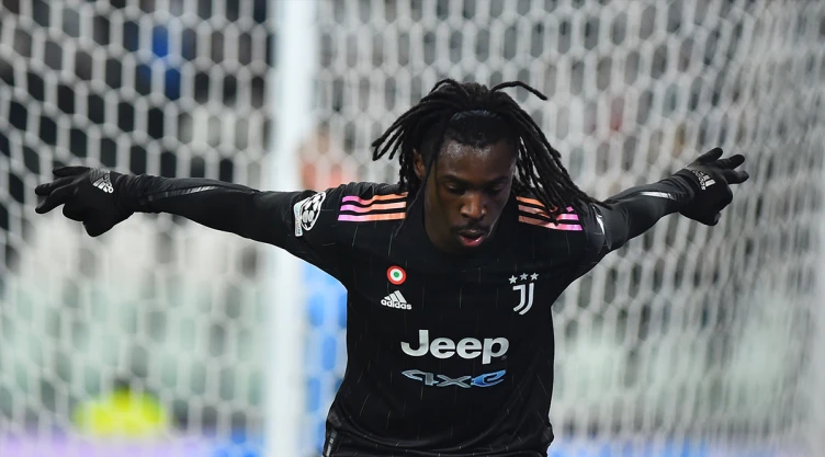 Moise Kean celebra el gol
