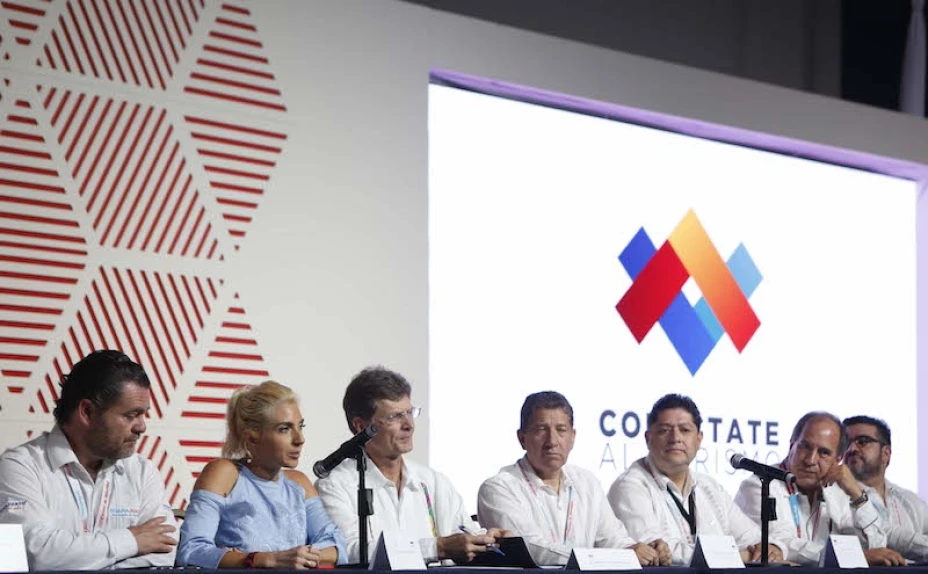 CONÉCTATE AL TURISMO