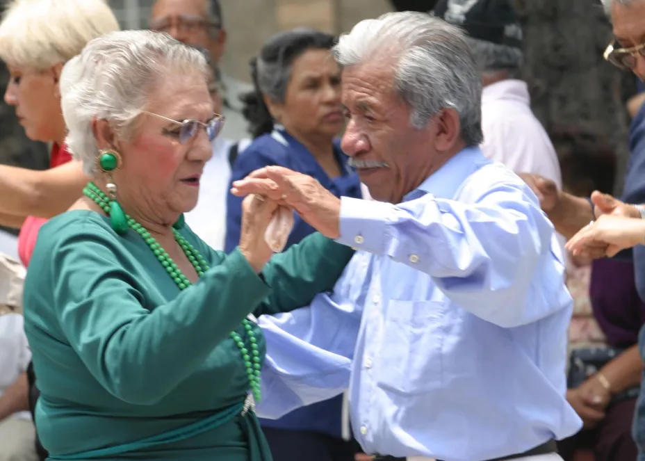 Adultos mayores cuartoscuro.jpeg