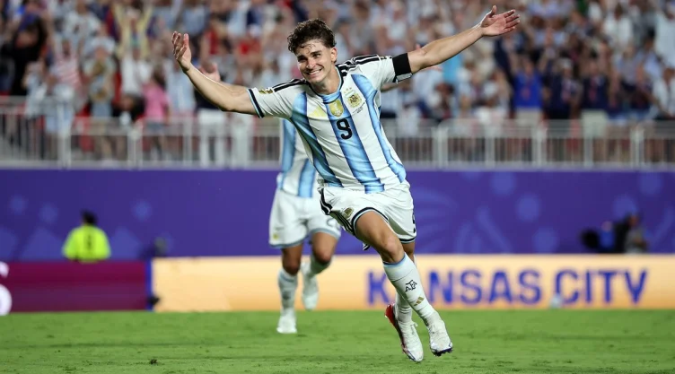 Julián Álvarez, el héroe de Argentina en semifinales de la Copa Mundial de la FIFA 2026™