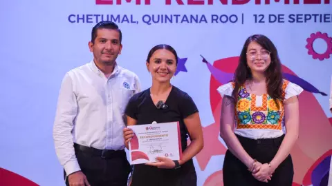 IQJ impulsa a los jóvenes con foro “El Camino del Emprendimiento”.jpg