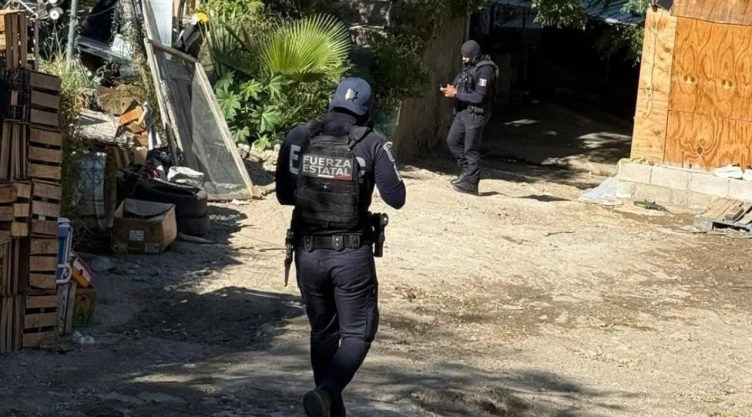 Detienen a conductor de plataforma por raptar a adolescente