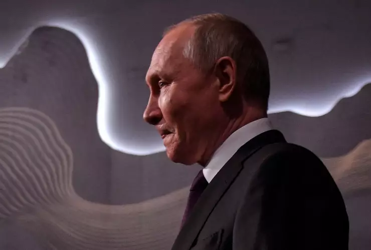 Putin se reúne con diplomático de Rusia