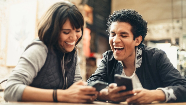 Poco X4 Pro 5g vs Oppo Reno 7: Cuál es más potente, según expertos