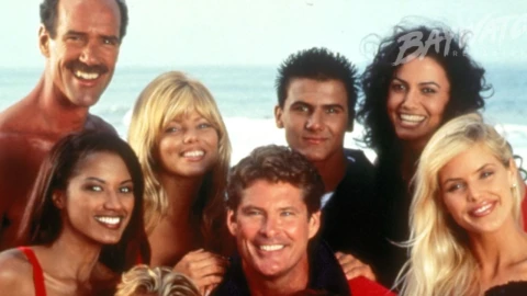 Así luce uno de los actores de la serie de Baywatch