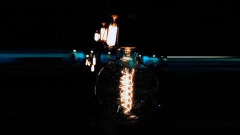 apagón-mundial-2025-expertos-y-musk-suministro-eléctrico