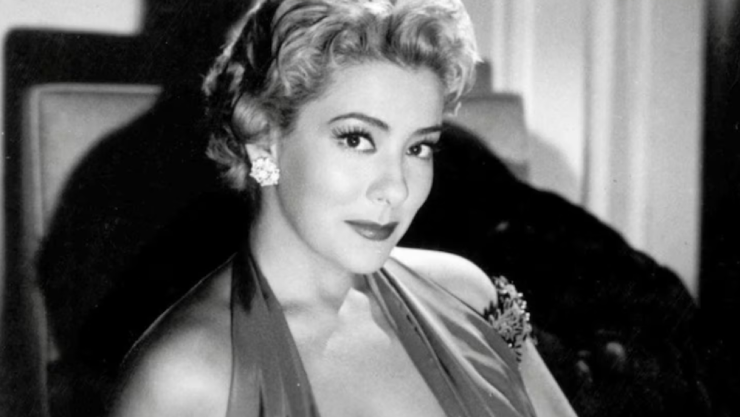SILVIA PINAL.jpg
