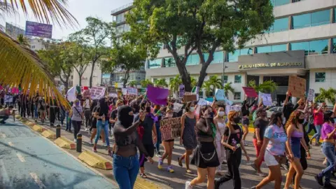 ¿Por qué no se celebra el Día Internacional de la Mujer