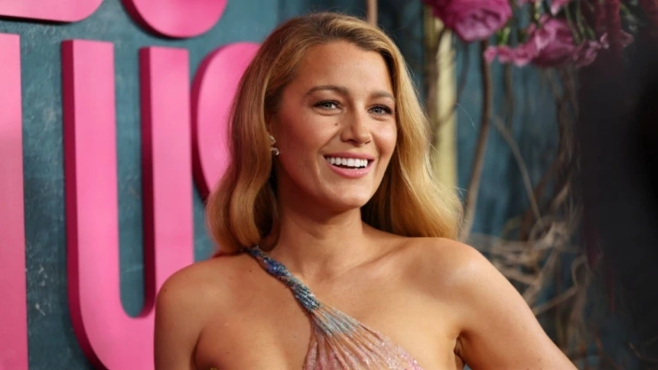 Blake Lively se considera tímida