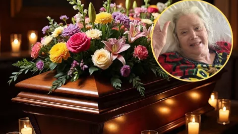 Muere Sally Kirkland