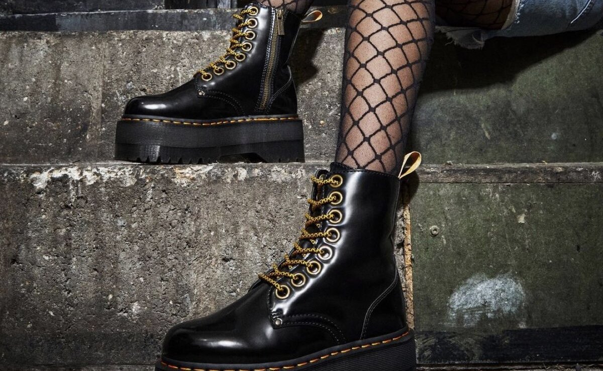 Dr. Martens se retira de México, por qué y dónde seguir comprándolas botas dr pepper