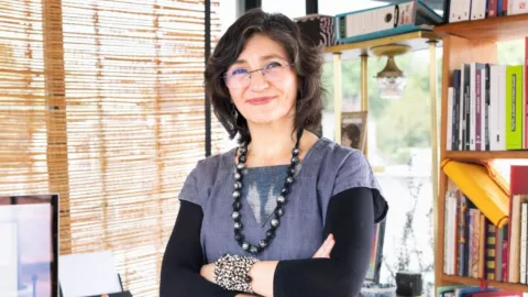 Medalla Goethe 2024 a la traductora mexicana Claudia Cabrera