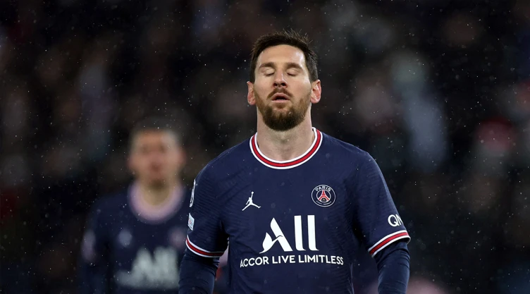 Messi falla el penal ante Real Madrid