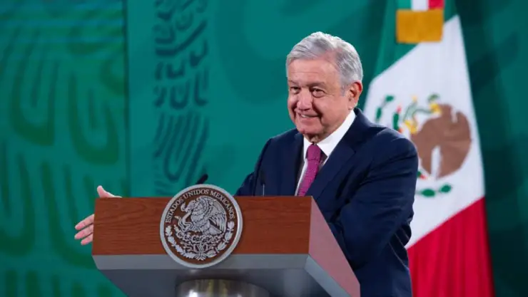 amlo-defiende-mañanera.jpg