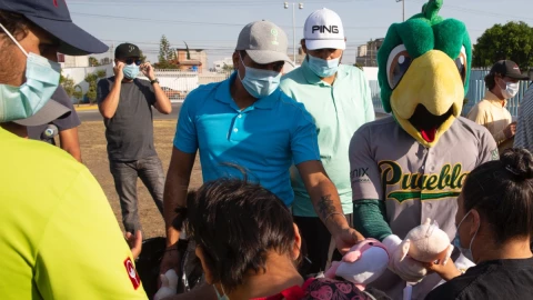 Entrega de material escolar 