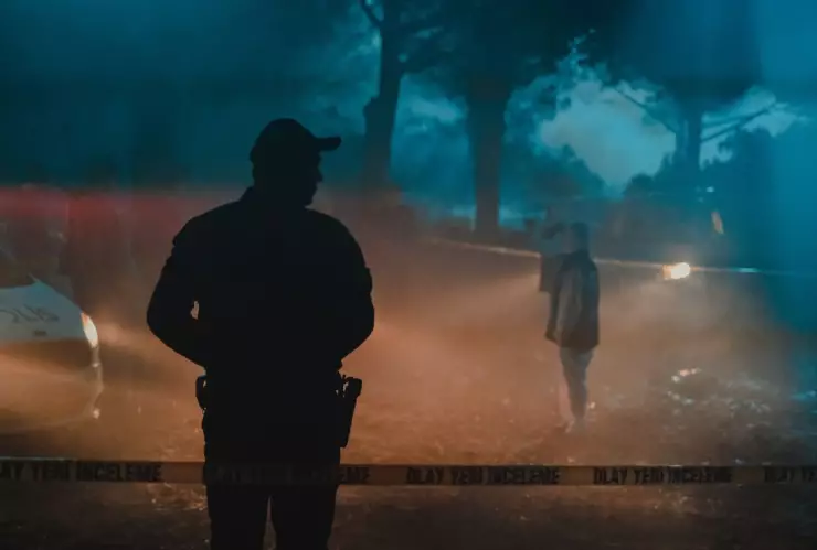 Mujer confiesa que su padre era un asesino serial que mataba a jóvenes