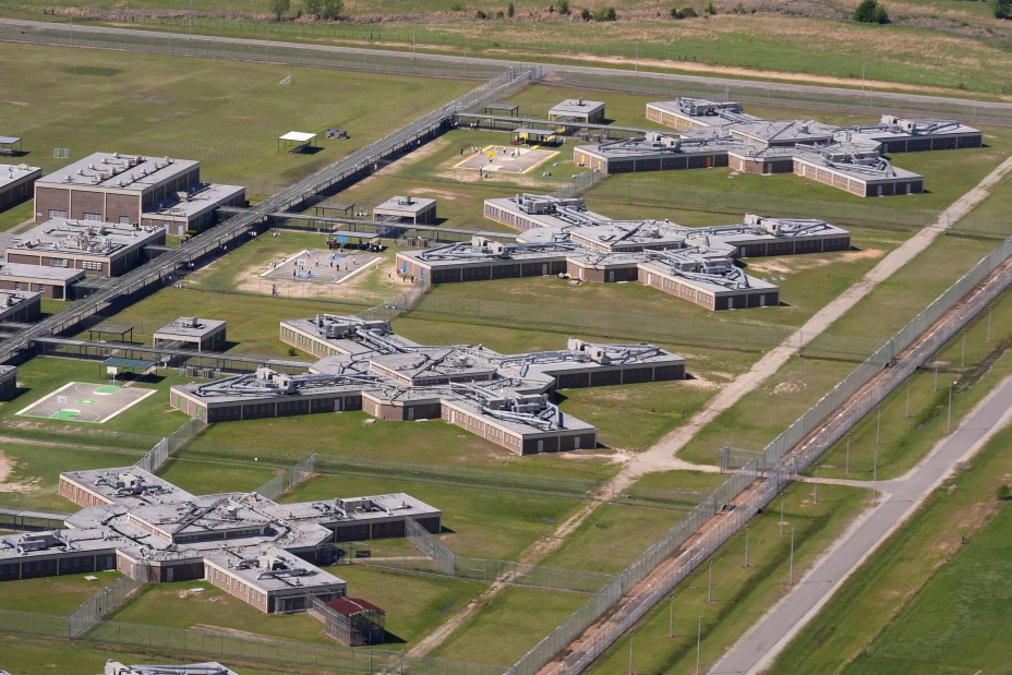 Vista panorámica del centro de detención del ICE en Winnfield, Luisiana.