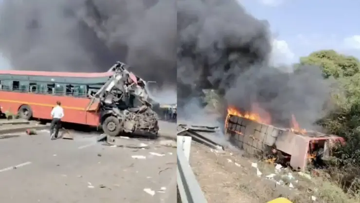 ¡Quedaron destruídos! Carambola entre tractor y autobuses llenos de pasajeros deja varios fallecidos