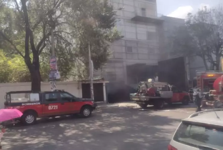 Incendio provoca movilización de bomberos