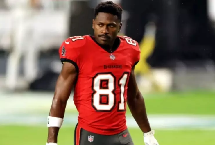Antonio Brown, ex jugador de la NFL, detenido tras altercado en Miami.jpg